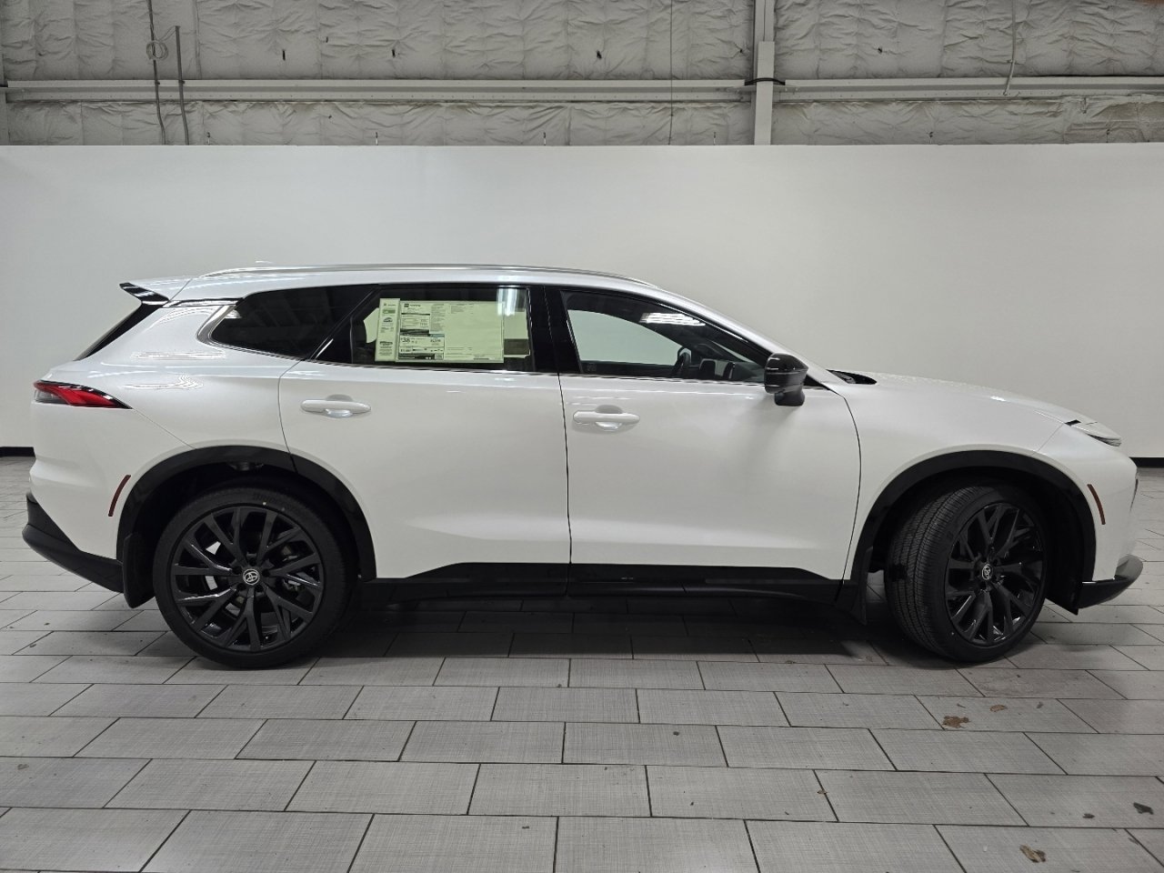 New 2025 Toyota Crown Signia image 19