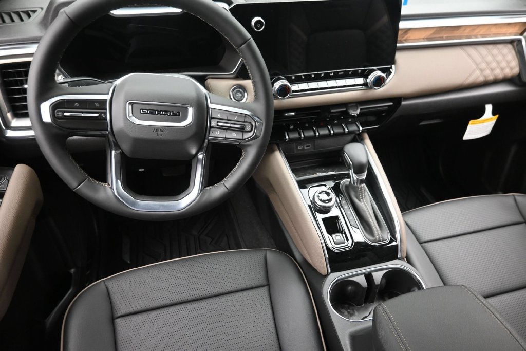 New 2026 GMC Canyon Denali AWD/4WD image 14