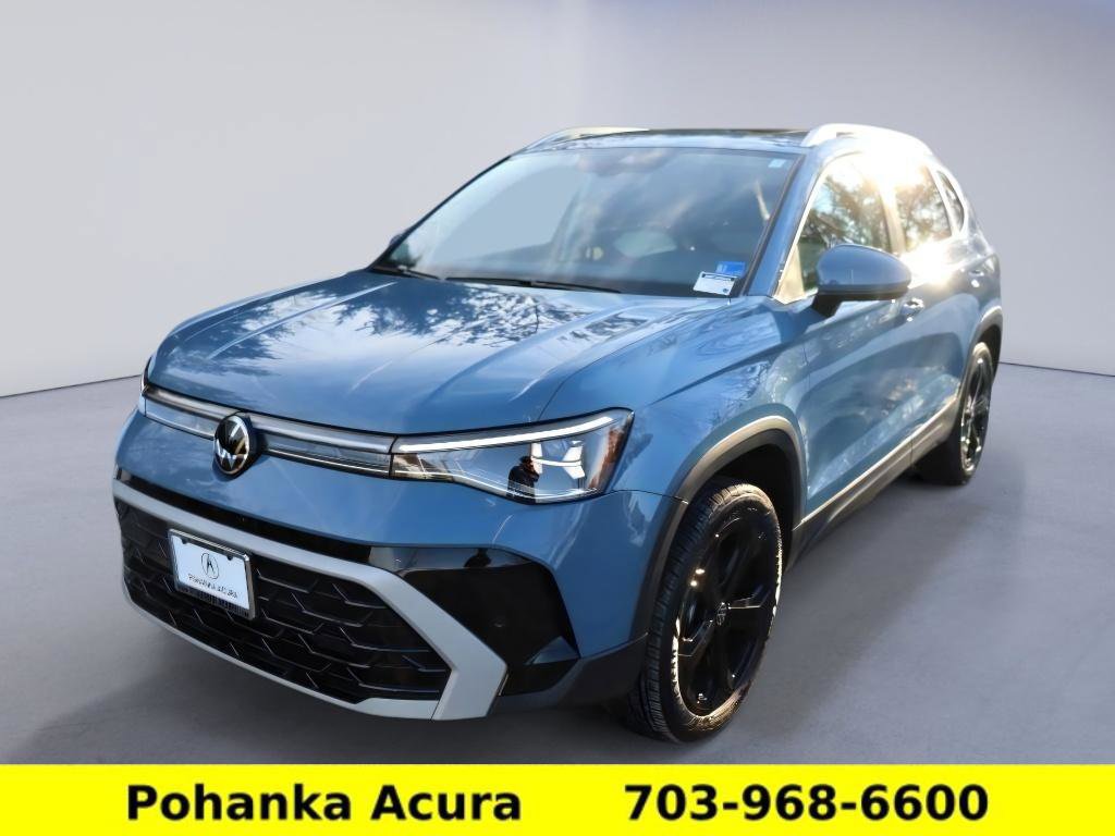 Used 2025 Volkswagen Taos SEL AWD/4WD image 3