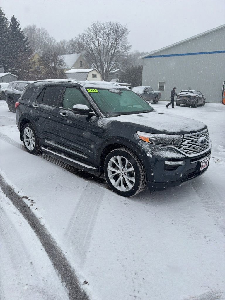 Used 2022 Ford Explorer Platinum w/ Equipment Group 601A image 14