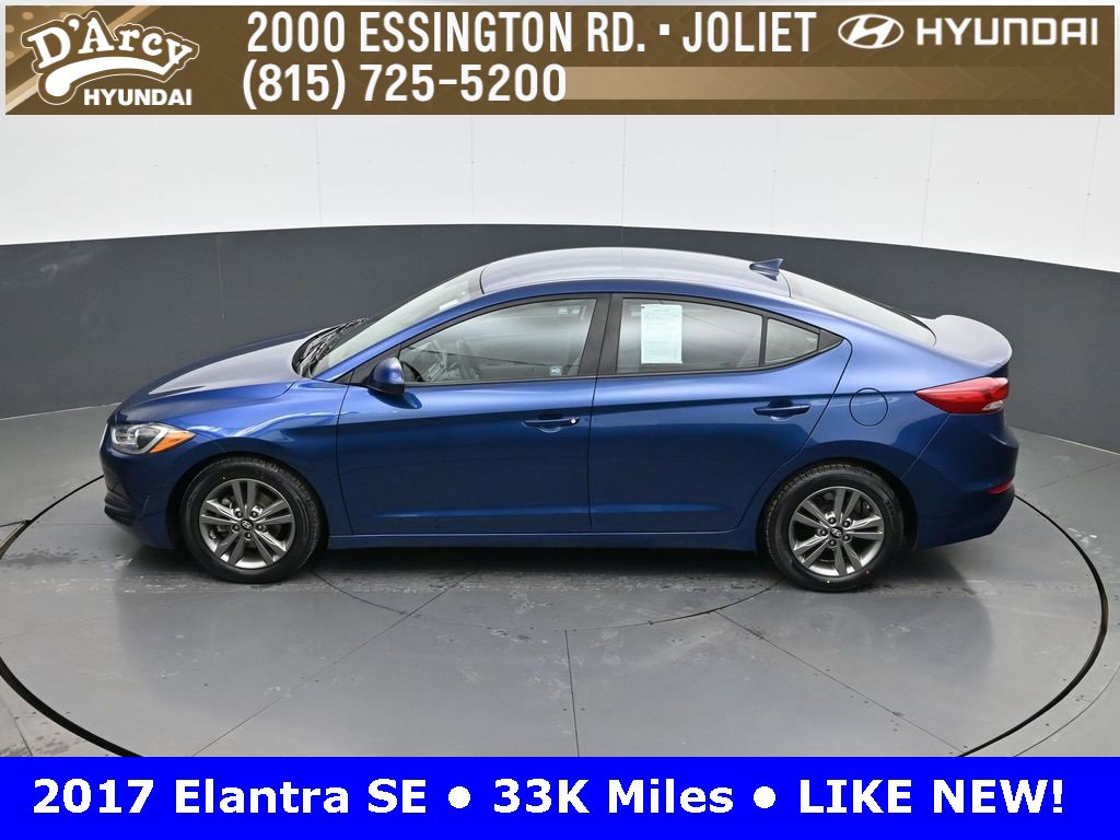 Used 2017 Hyundai Elantra SE image 16