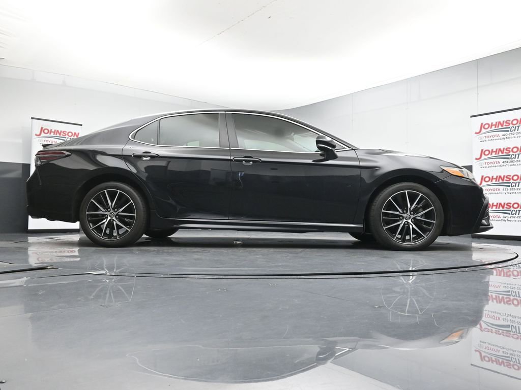 Used 2024 Toyota Camry SE FWD image 24