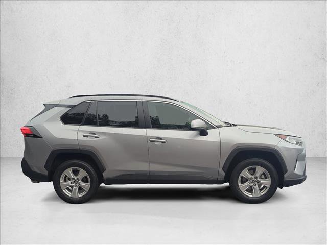 Used 2021 Toyota RAV4 XLE image 4