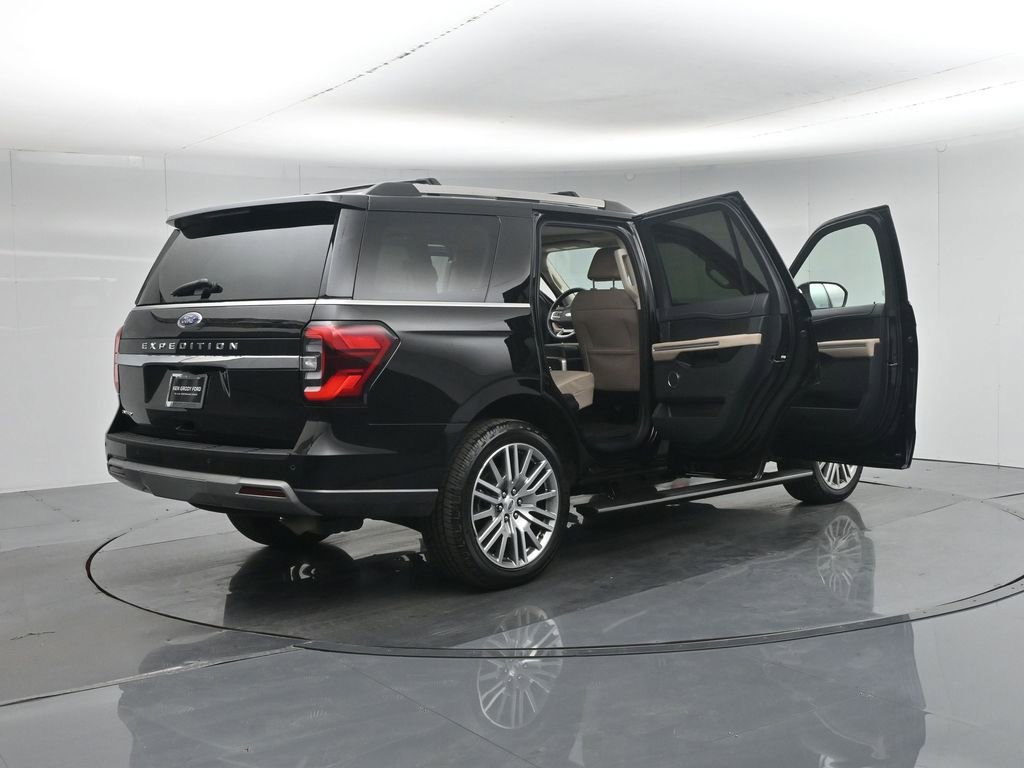Used 2024 Ford Expedition Limited image 36