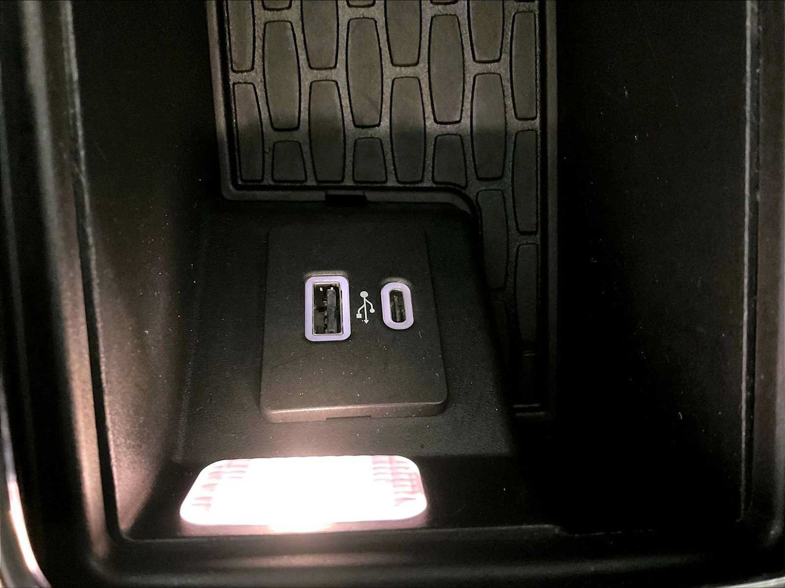 Used 2021 Lincoln Aviator AWD image 38