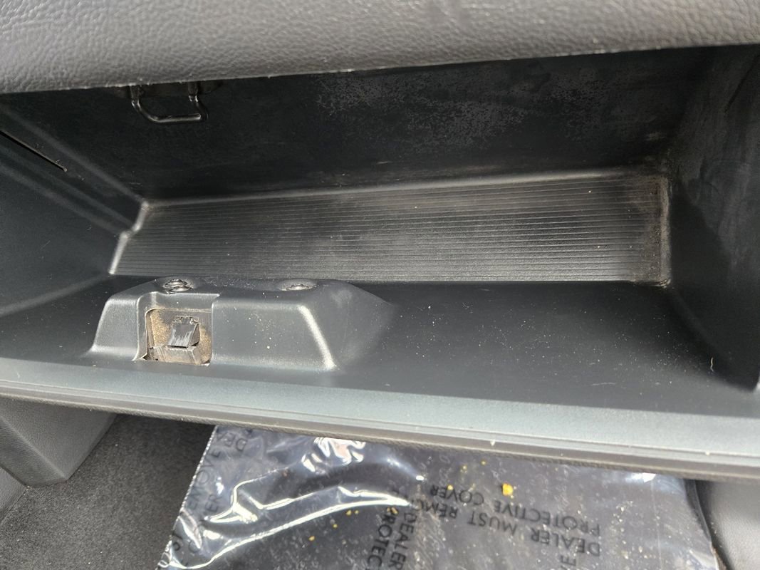 Used 2012 RAM 2500 Laramie w/ Cold Weather Group image 26