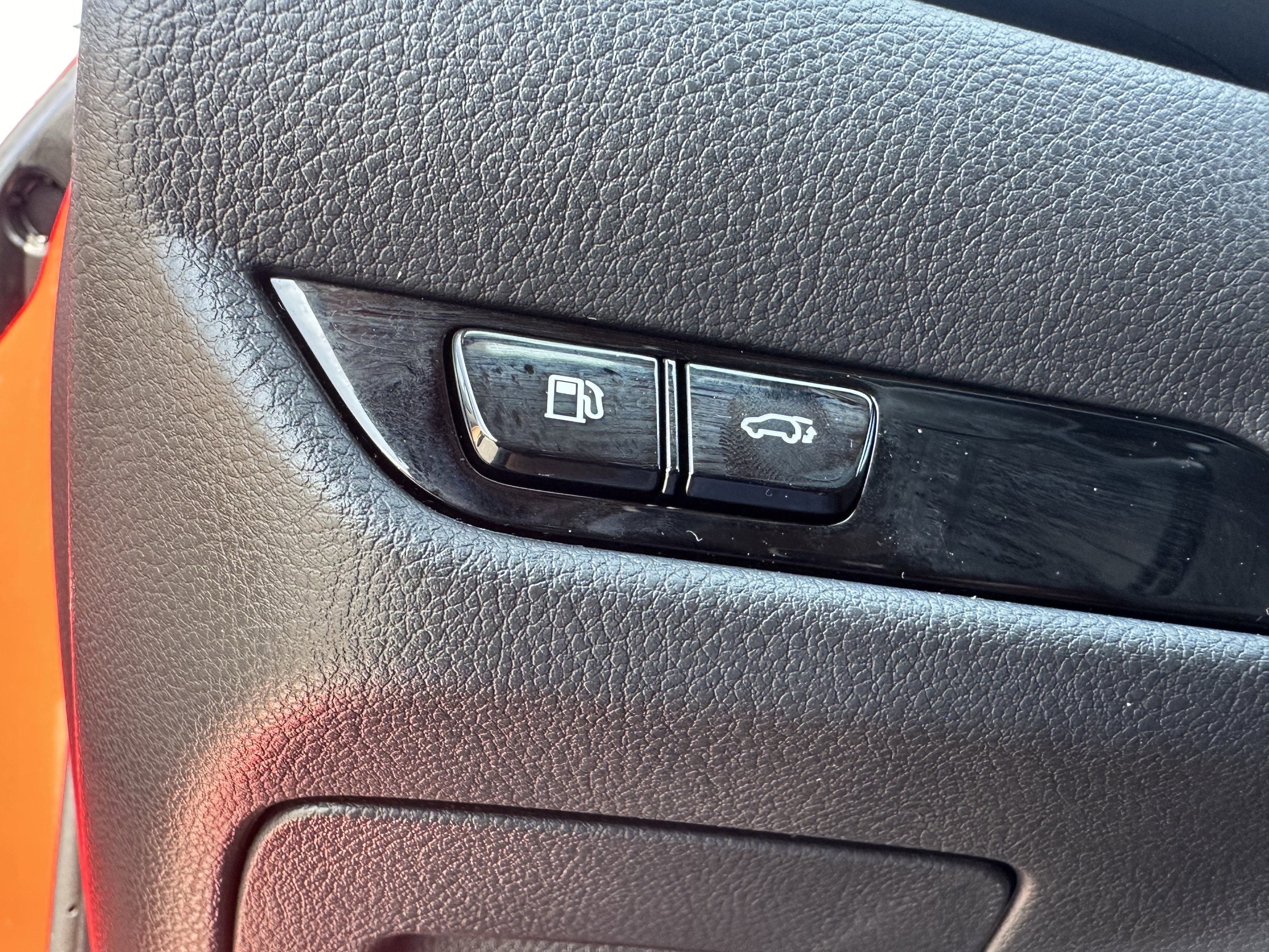Used 2025 Lexus NX 350h AWD w/ Premium Package image 31