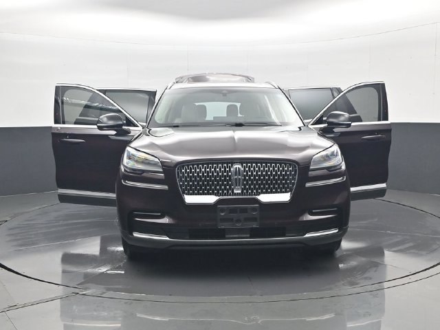 Used 2023 Lincoln Aviator AWD w/ Premium Package image 32