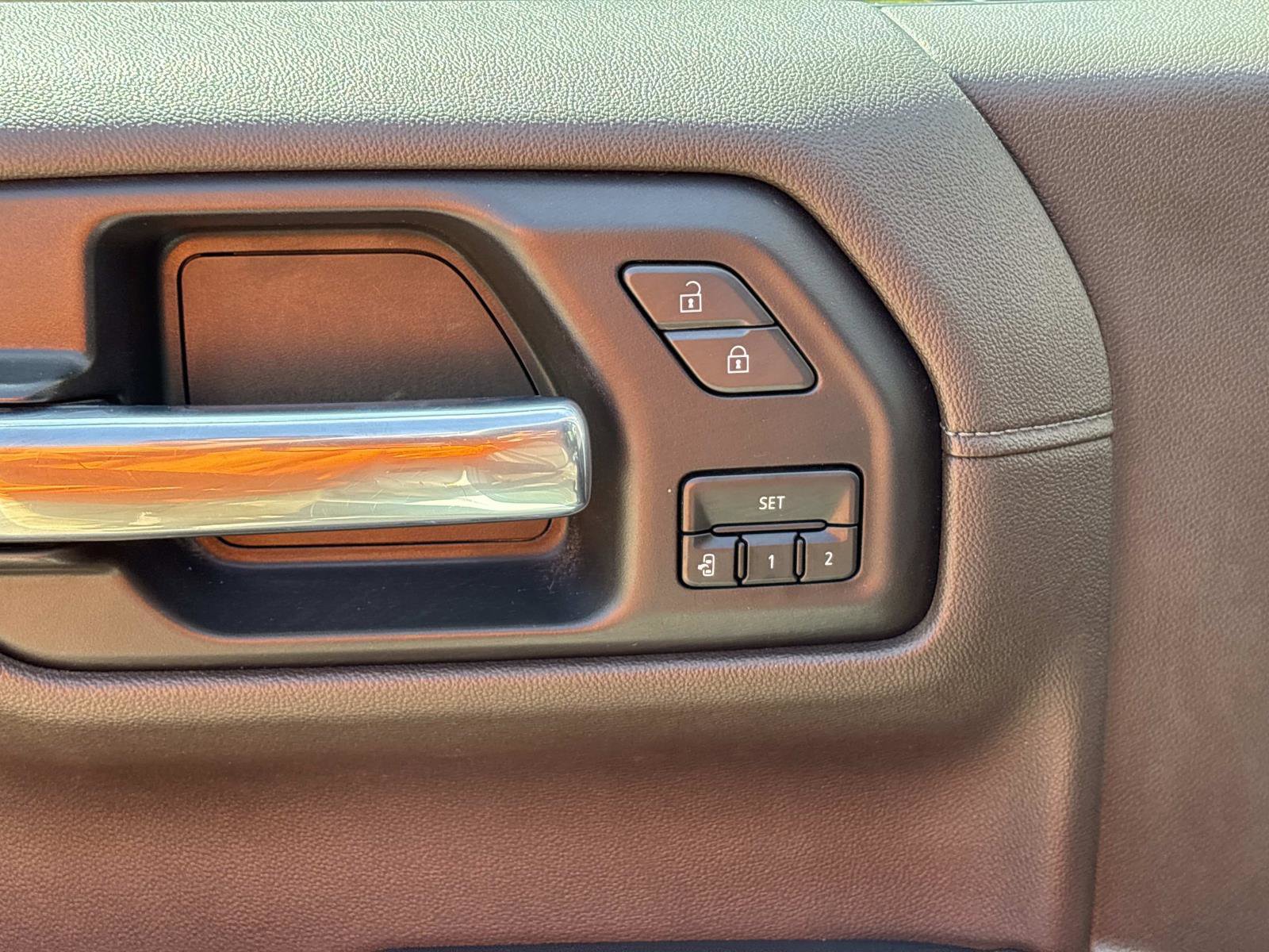 Certified 2021 GMC Sierra 1500 Denali w/ Denali Ultimate Package AWD/4WD image 13