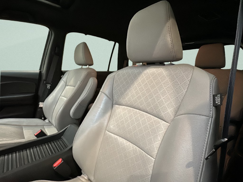 Certified 2019 Honda Passport Touring image 15