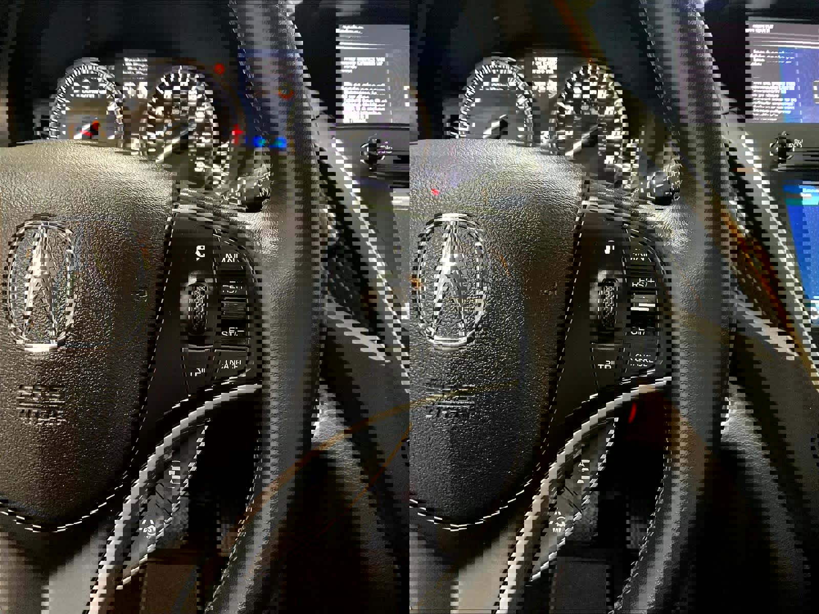 Used 2018 Acura MDX SH-AWD image 25