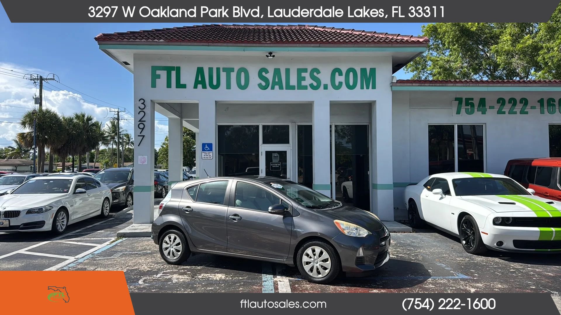 Used 2013 Toyota Prius C One FWD image 12