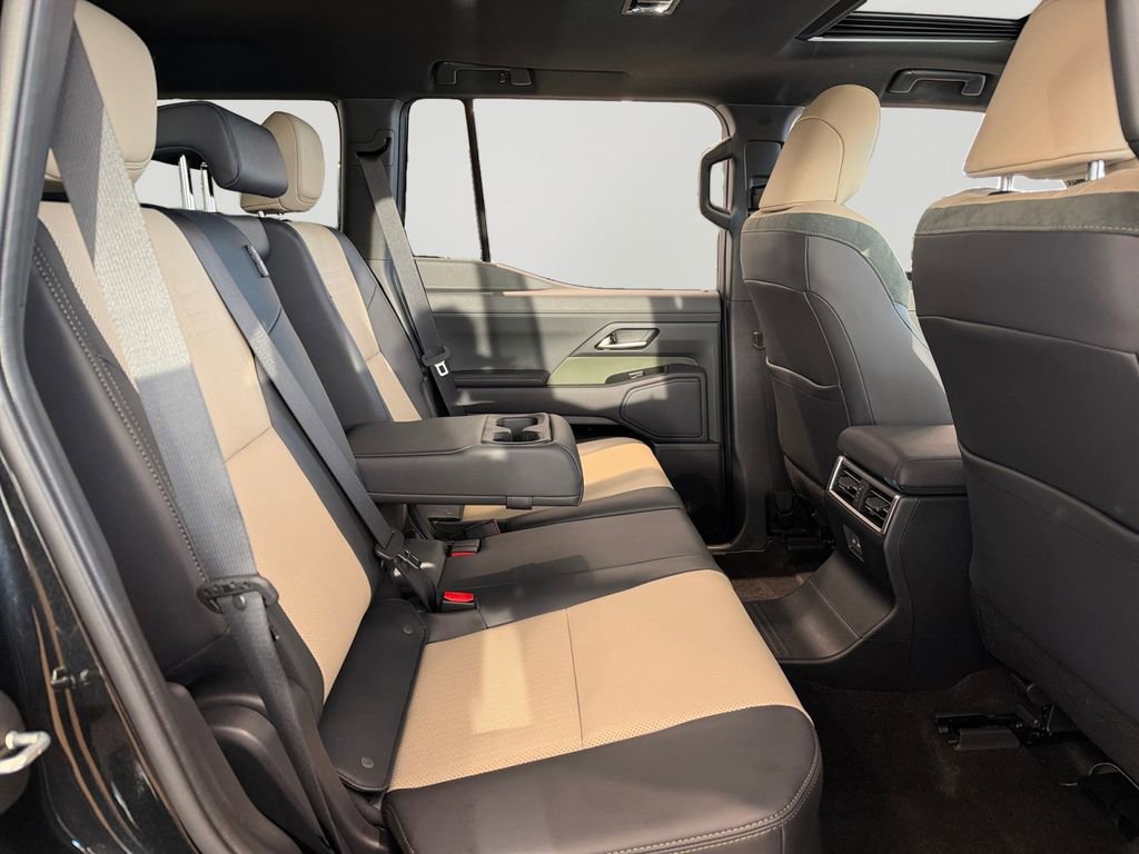 Certified 2025 Lexus GX 550 image 9