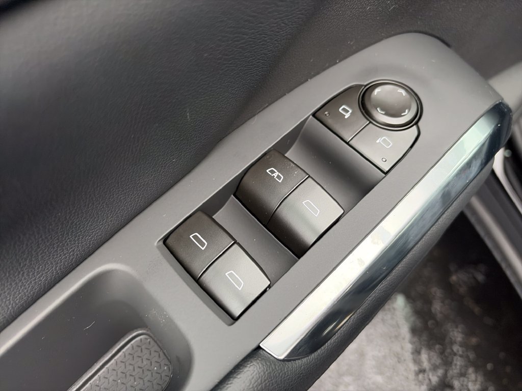New 2027 Chevrolet Traverse LT w/ Midnight/Sport Edition AWD/4WD image 19