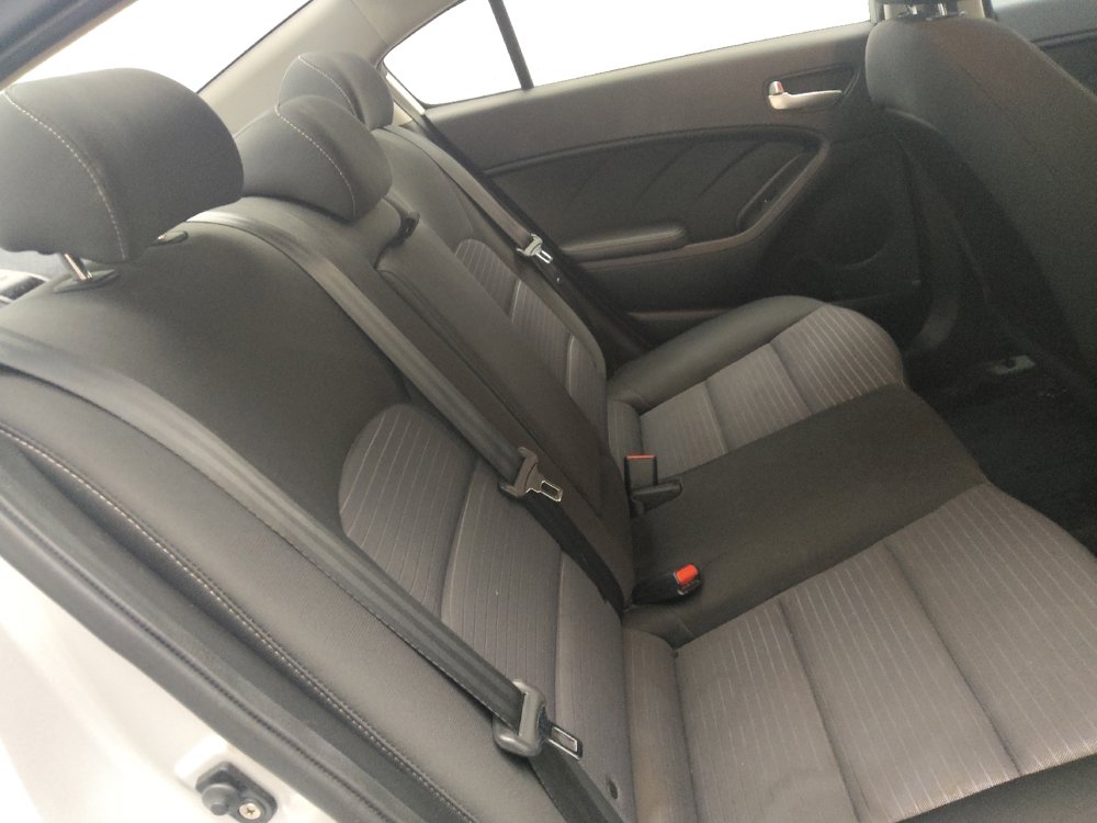 Used 2017 Kia Forte LX w/ LX Popular Package image 19