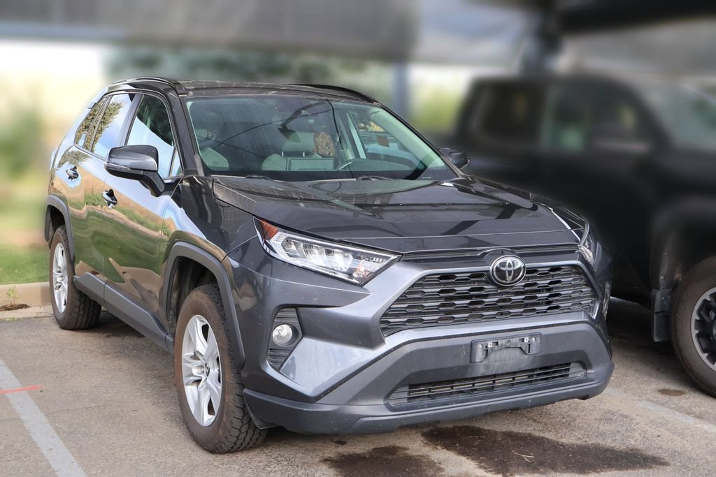 Used 2021 Toyota RAV4 XLE AWD/4WD image 12