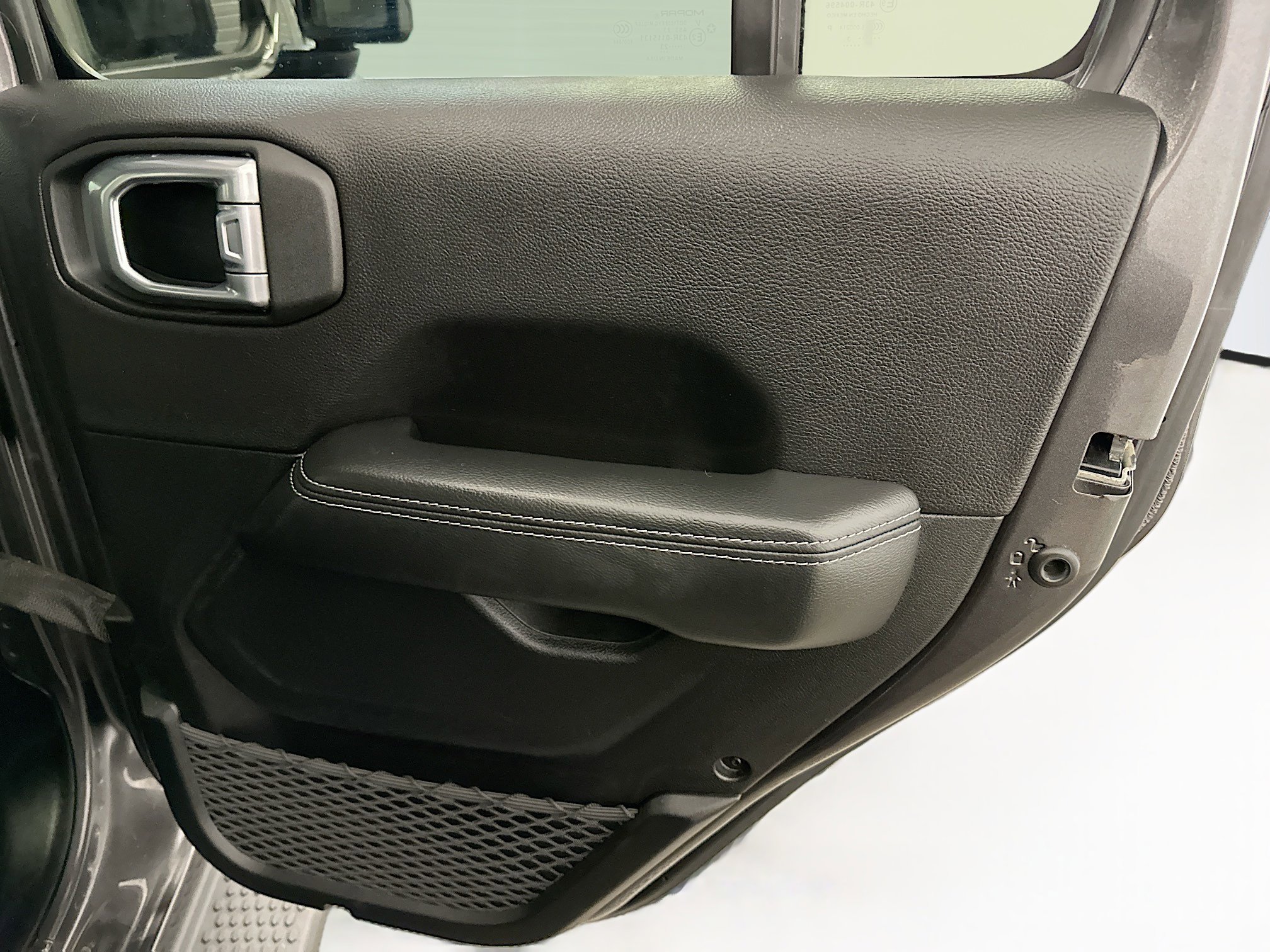 Used 2023 Jeep Wrangler Sahara w/ Cold Weather Group image 31