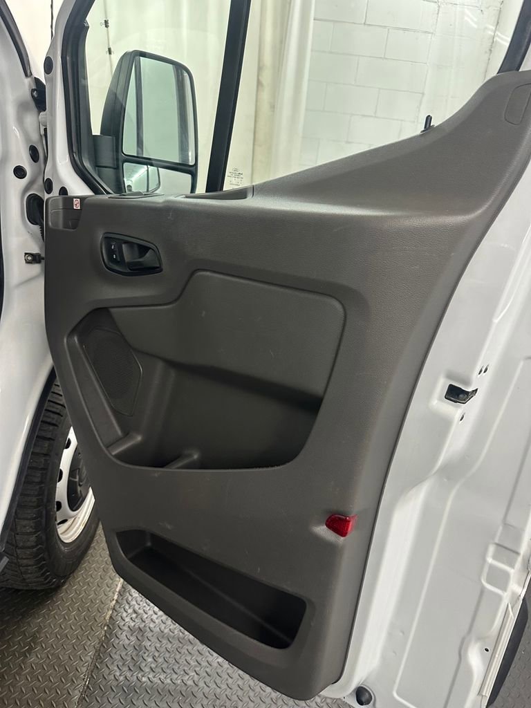 Used 2020 Ford Transit 250 Low Roof image 28
