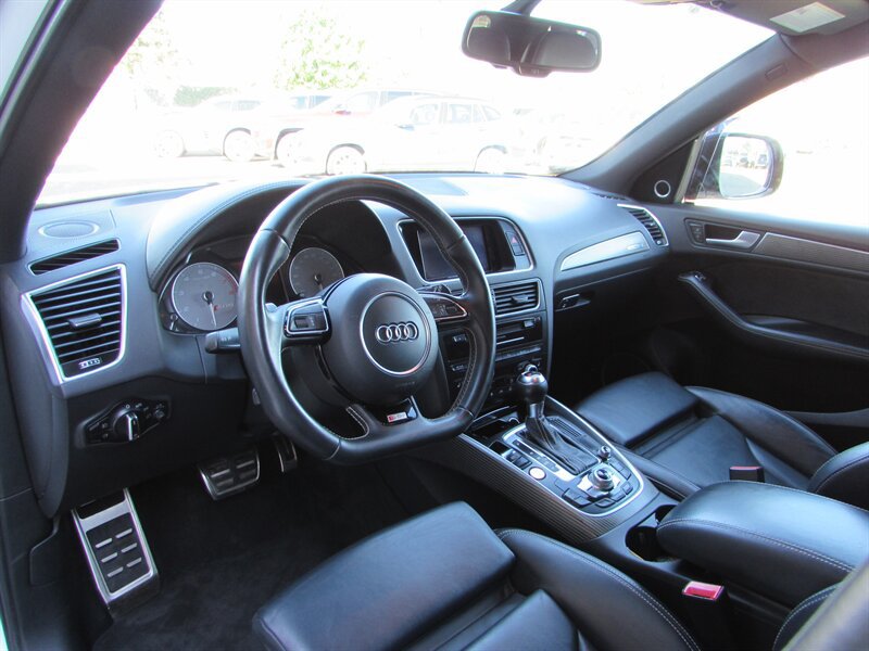 Used 2017 Audi SQ5 Premium Plus AWD/4WD image 10