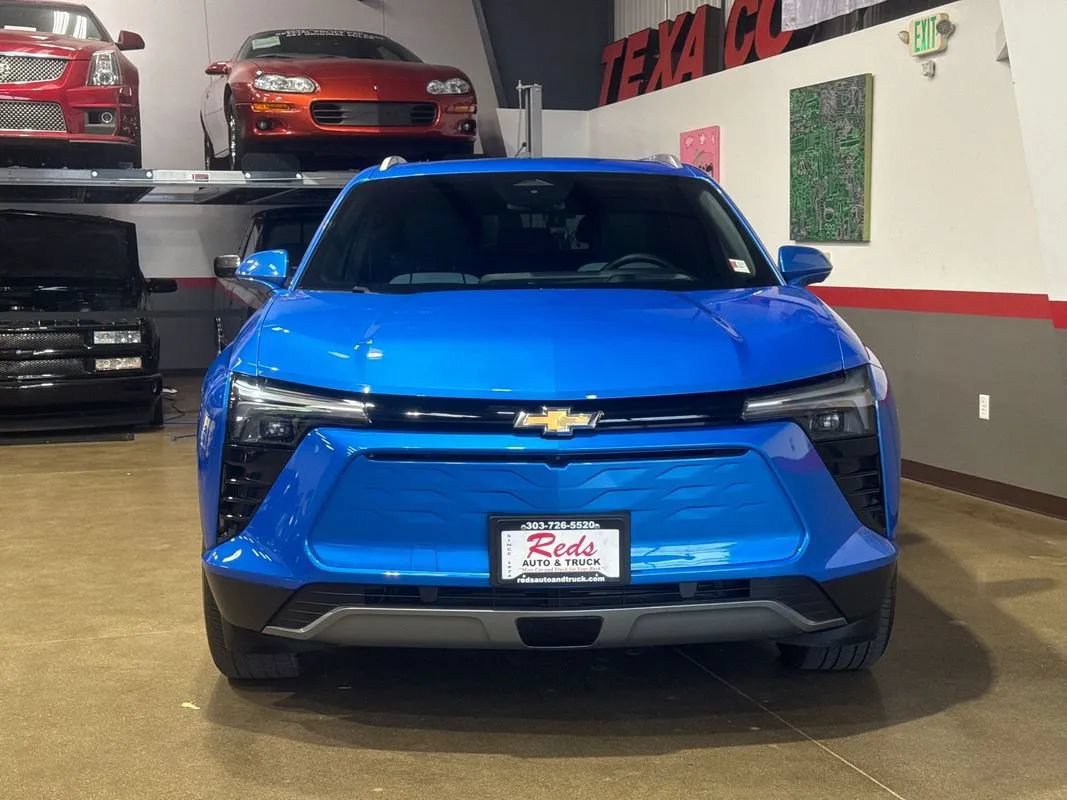 Used 2024 Chevrolet Blazer EV LT AWD/4WD image 13