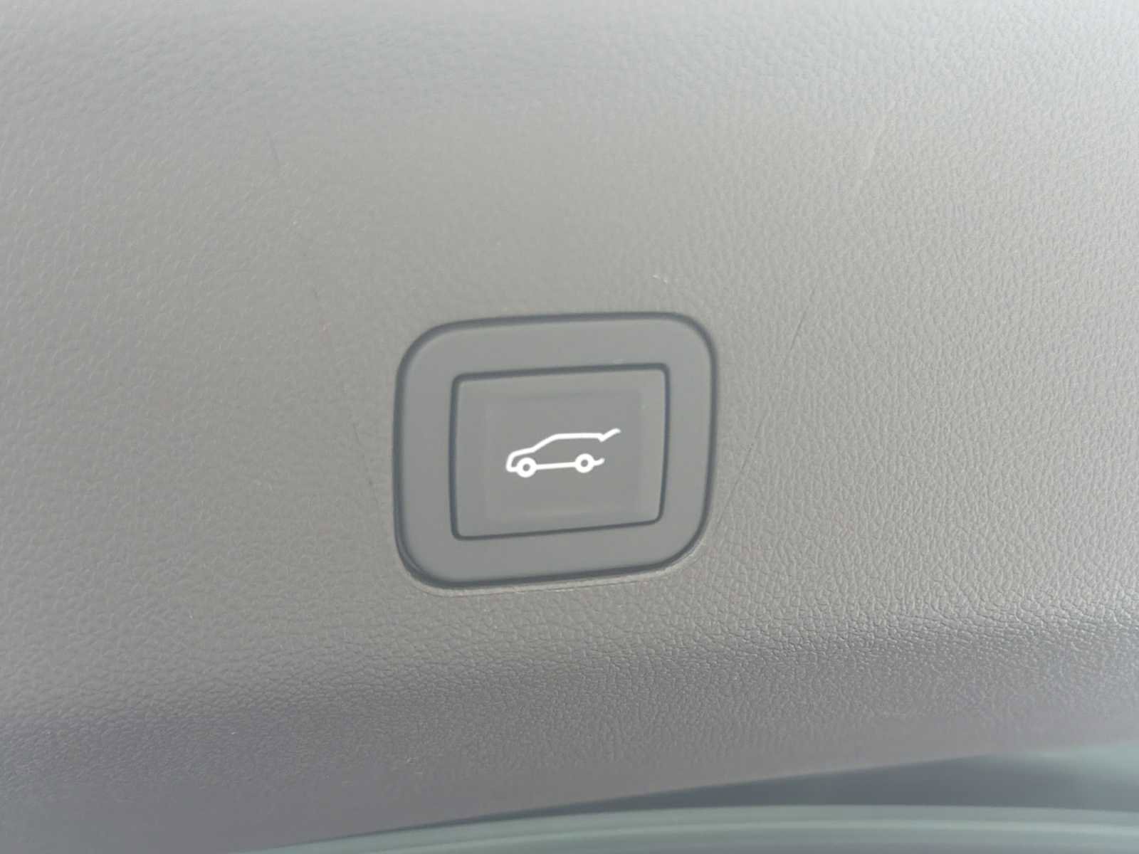 New 2026 GMC Yukon Elevation w/ Elevation Premium Package AWD/4WD image 31