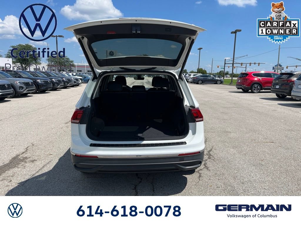 Certified 2024 Volkswagen Tiguan SE w/ Panoramic Sunroof Package AWD/4WD image 16