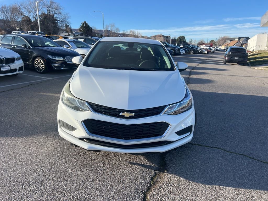 Used 2017 Chevrolet Cruze LT image 18