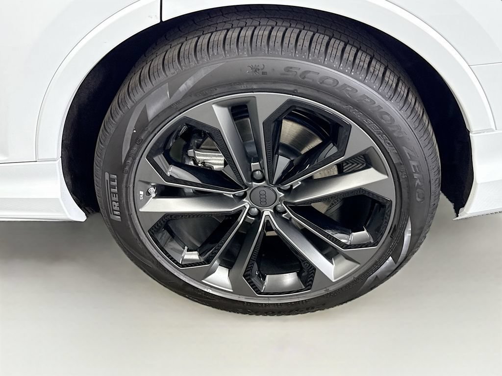 Used 2026 Audi Q7 3.0T Premium Plus w/ Premium Plus Package AWD/4WD image 31