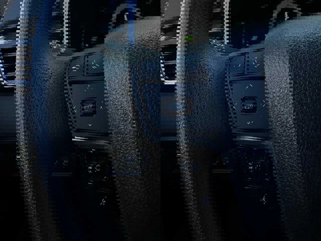 Used 2025 Toyota Camry LE image 32