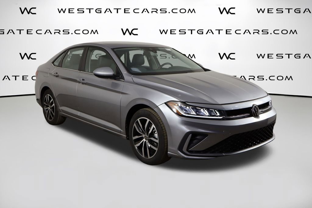 Used 2025 Volkswagen Jetta SE image 45