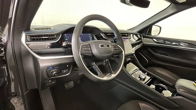 Used 2022 Jeep Grand Cherokee Trailhawk AWD/4WD image 13