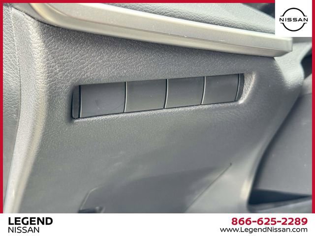 Used 2025 Nissan Kicks S AWD/4WD image 18