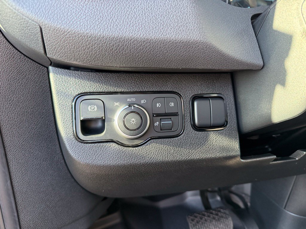 New 2025 Mercedes-Benz Sprinter 2500 image 18