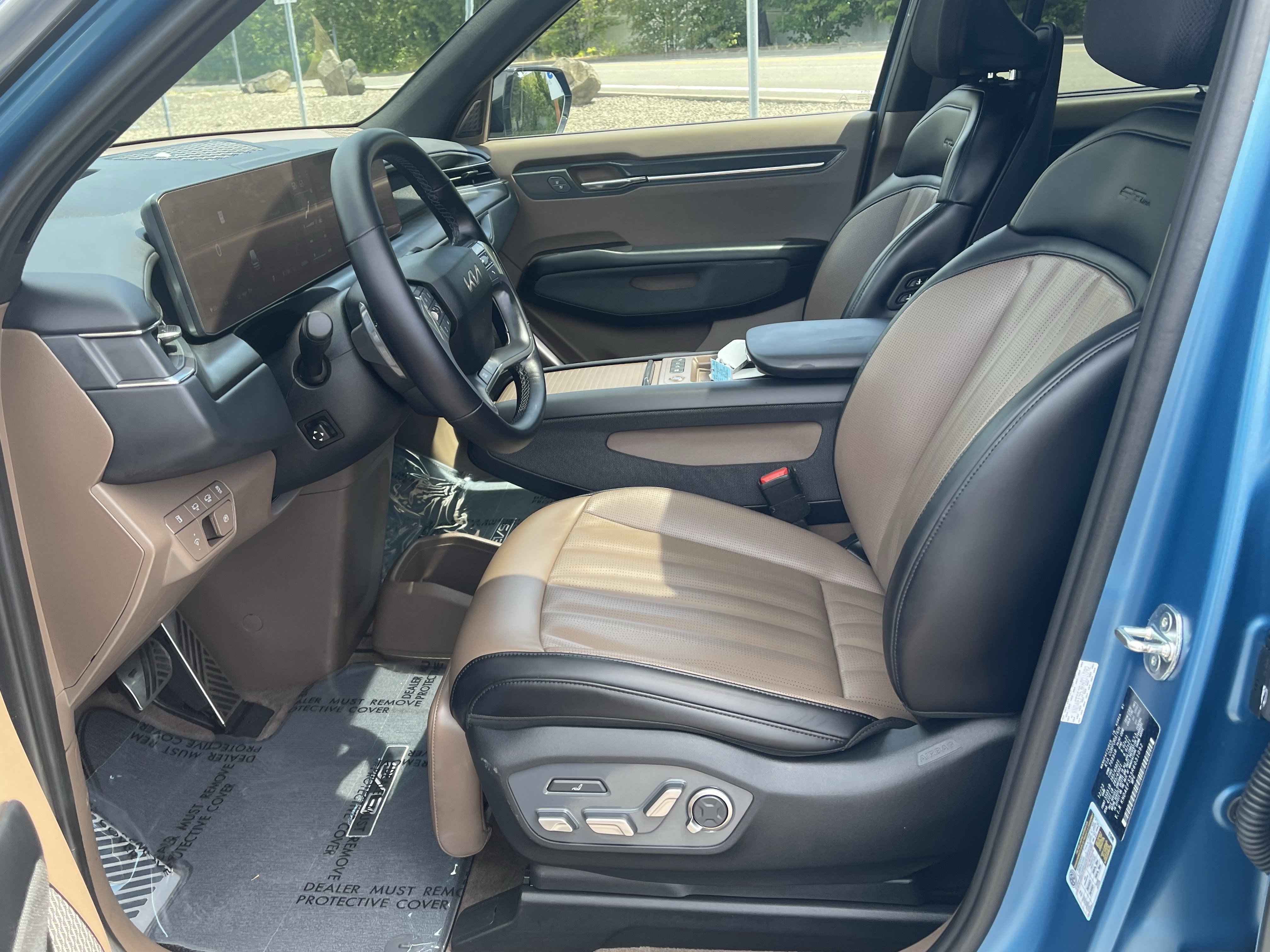 Used 2024 Kia EV9 GT-Line AWD/4WD image 11