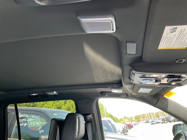 Used 2026 Cadillac Escalade ESV Sport w/ LPO, ONYX Package image 11