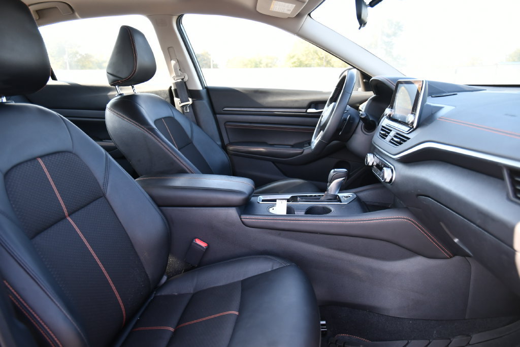 Used 2022 Nissan Altima 2.5 SR FWD image 29