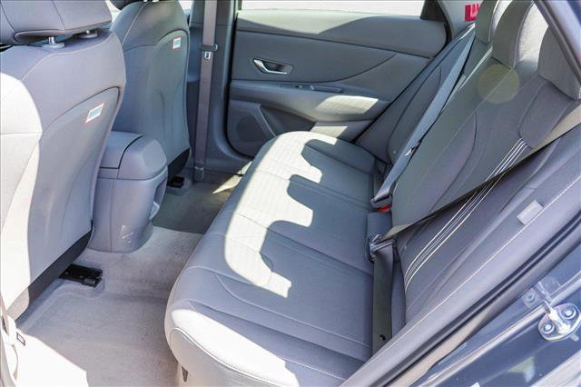 New 2025 Hyundai Elantra SEL image 24