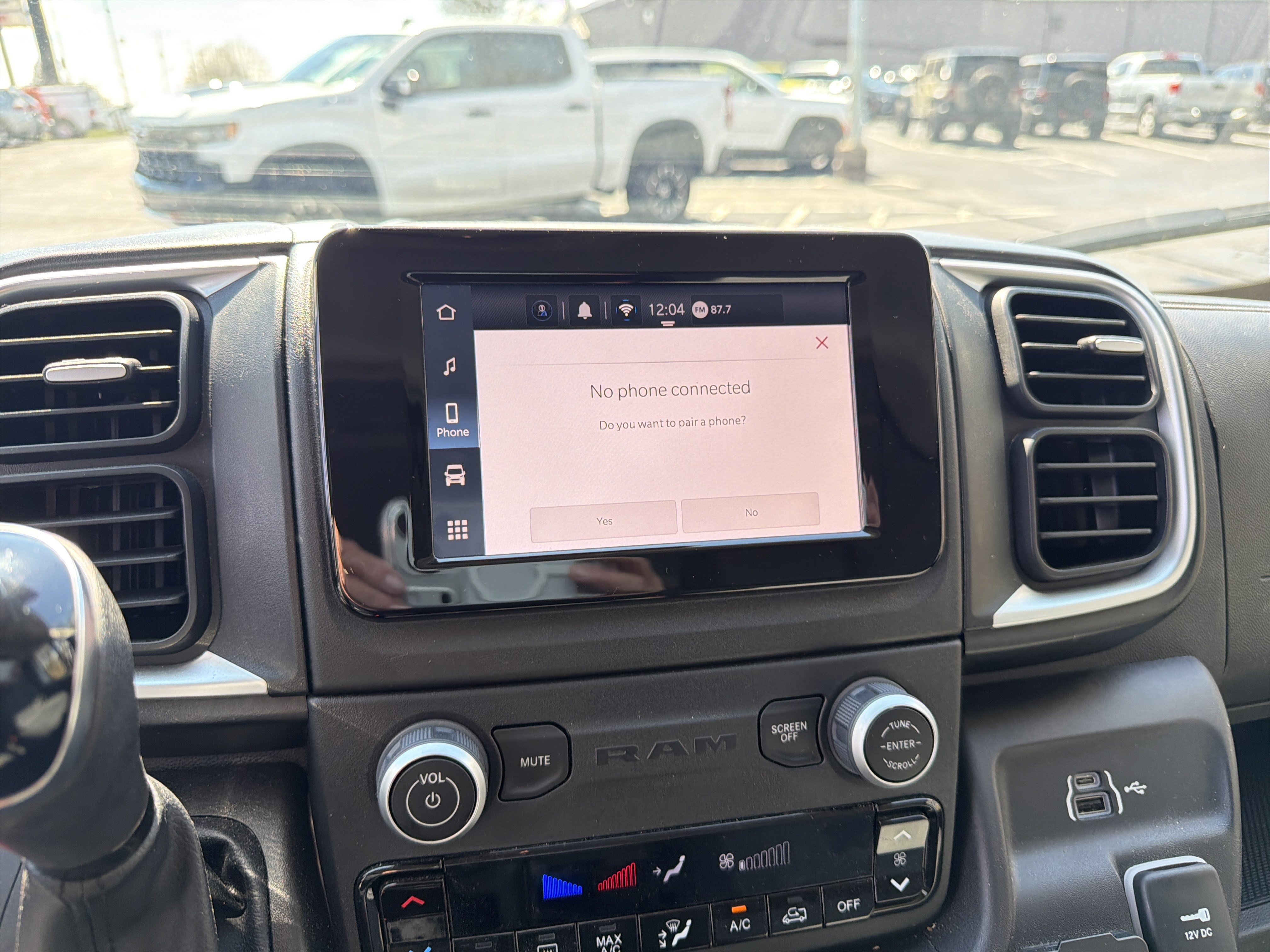 Used 2024 RAM ProMaster 2500 w/ Quick Order Package 22G SLT FWD image 25