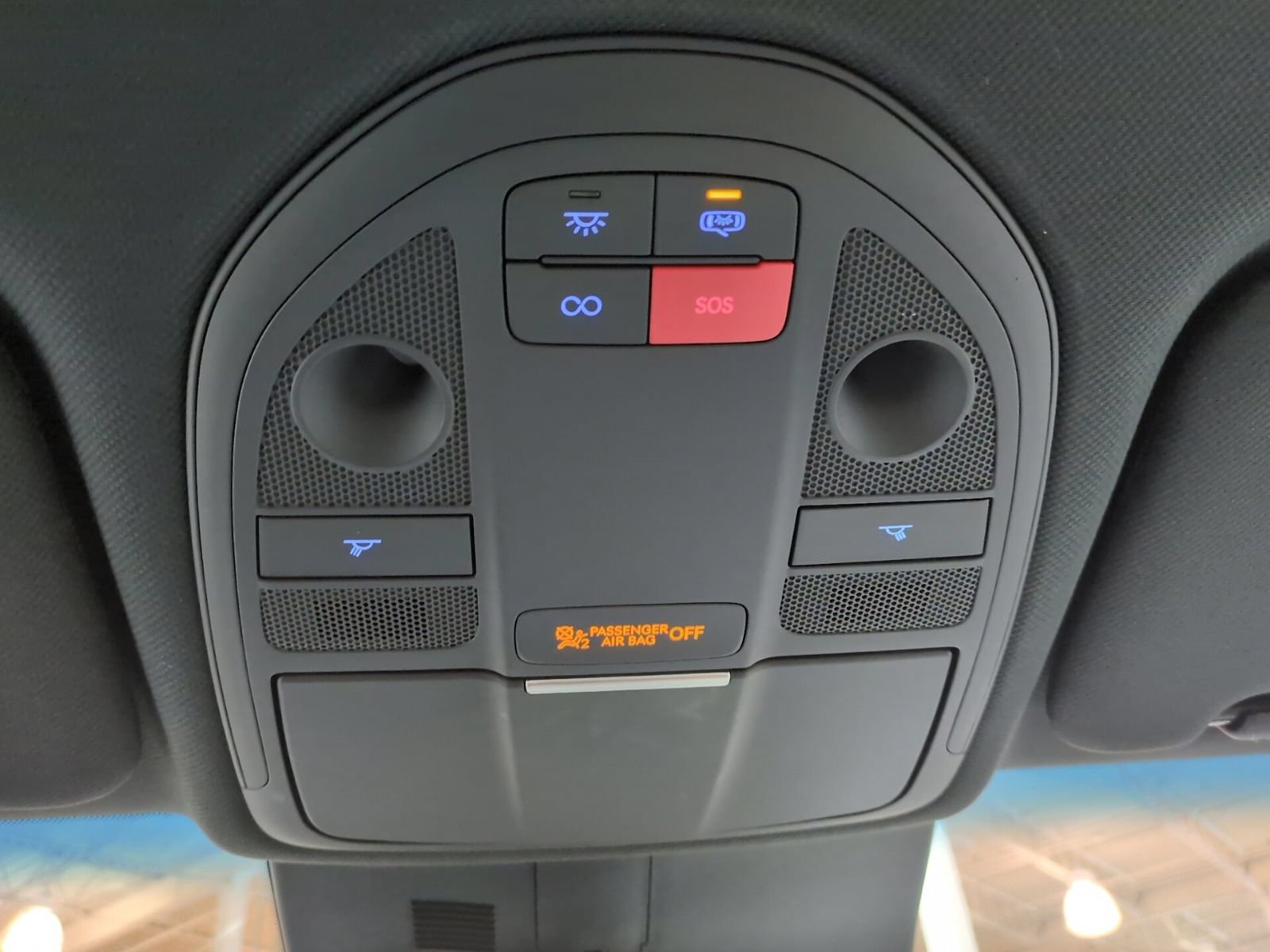 Used 2025 Genesis G70 2.5T AWD/4WD image 26