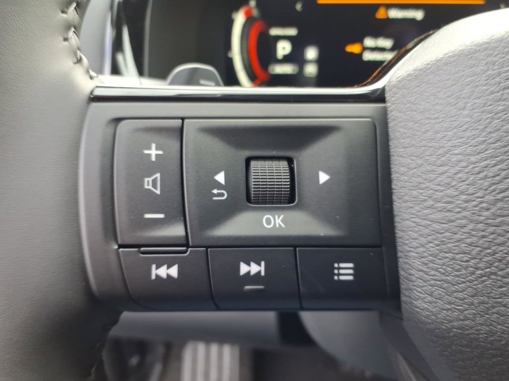 New 2026 Nissan Pathfinder SL image 21