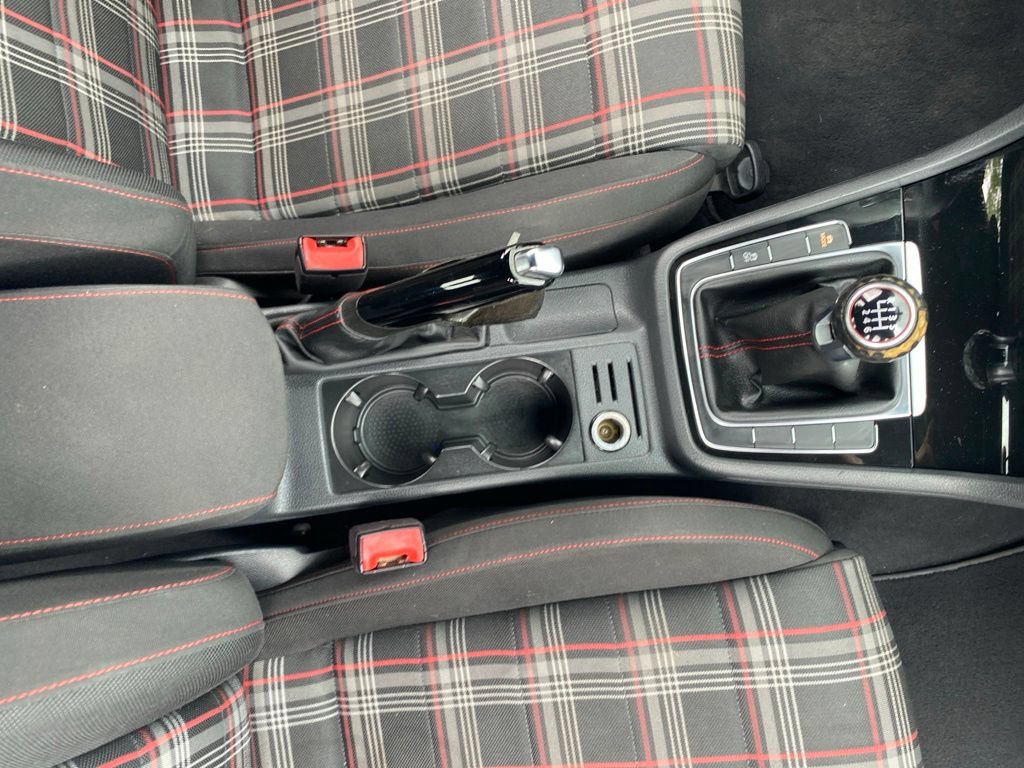 Used 2018 Volkswagen GTI S FWD image 43