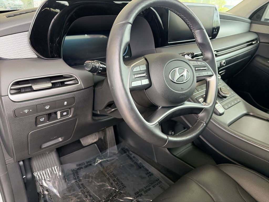 Used 2024 Hyundai Palisade Limited image 17