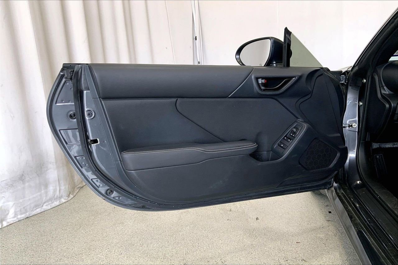 Used 2022 Toyota GR86 image 21