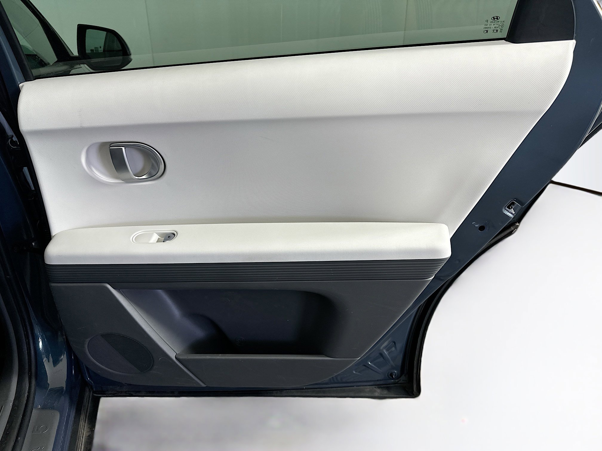 Used 2024 Hyundai Ioniq 5 SE image 29