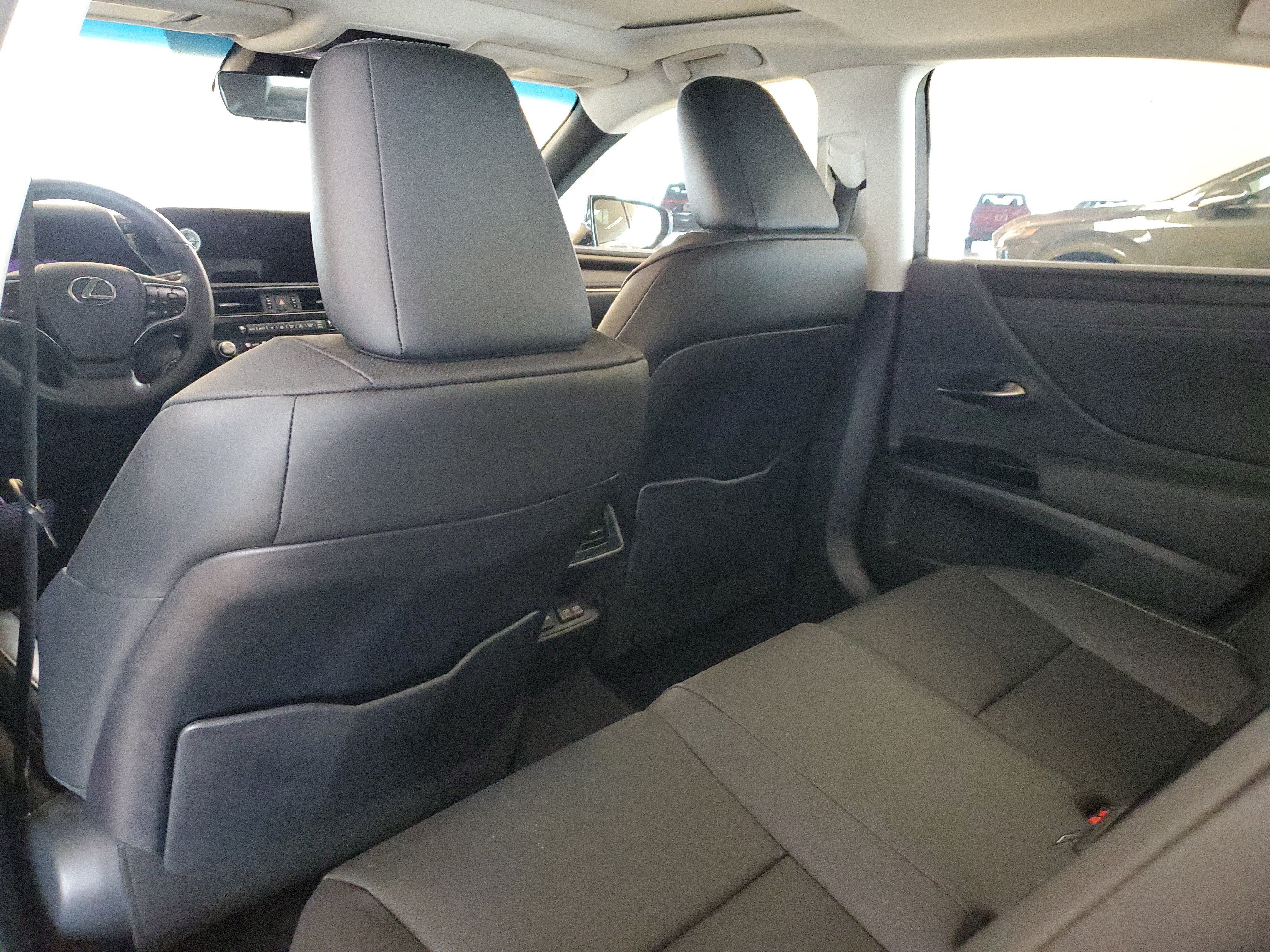 Used 2024 Lexus ES 350 w/ Premium Package FWD image 14