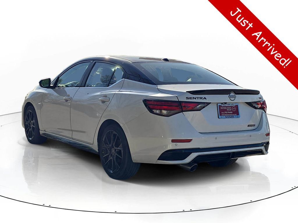 Used 2025 Nissan Sentra SR w/ Midnight Edition FWD image 3