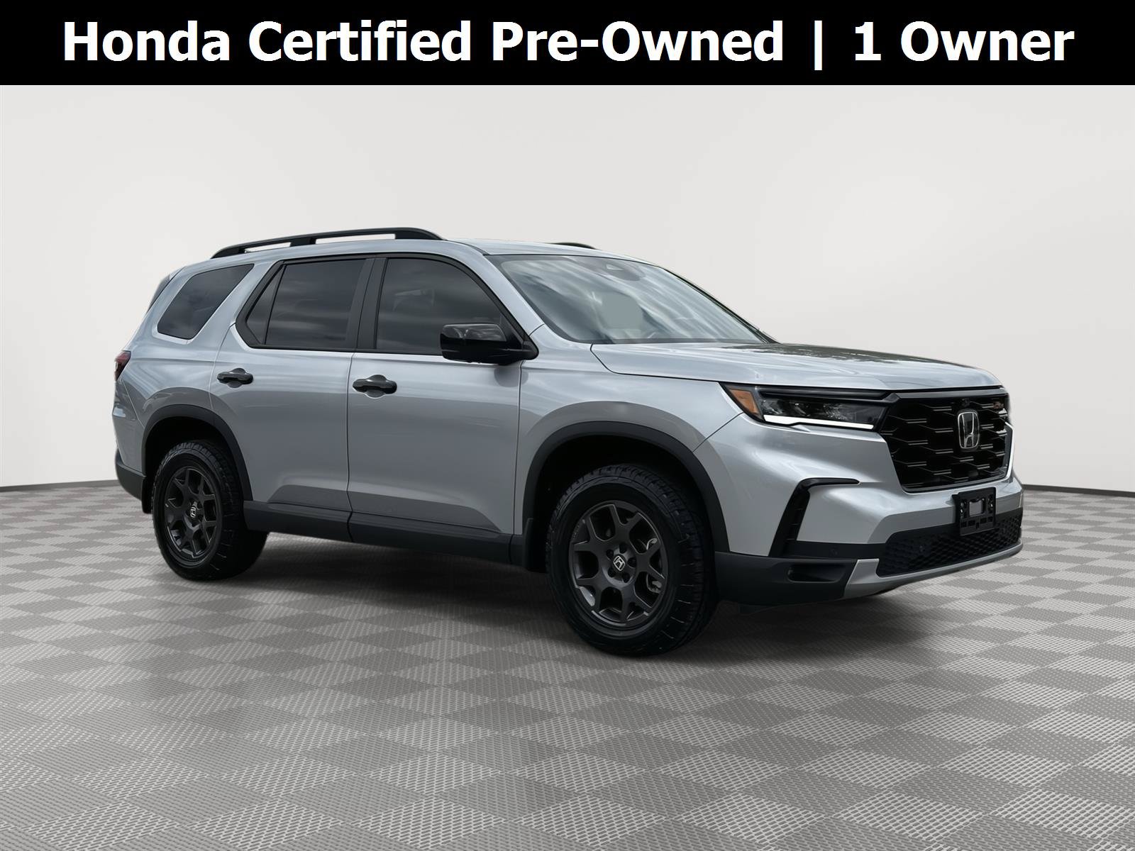 Certified 2025 Honda Pilot TrailSport