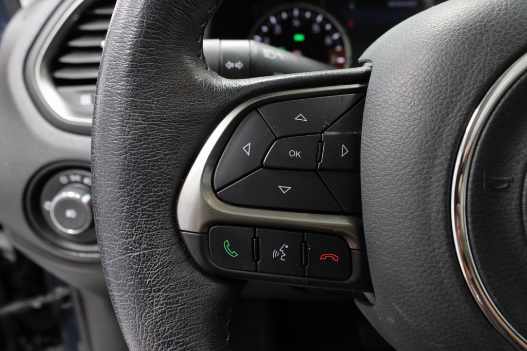 Used 2020 Jeep Renegade Limited w/ LED Lighting Group image 29