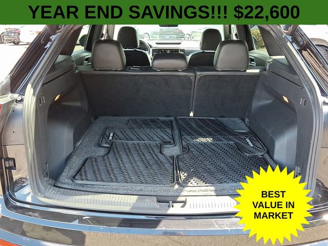 Used 2022 Volkswagen Atlas Cross Sport SEL R-Line image 32