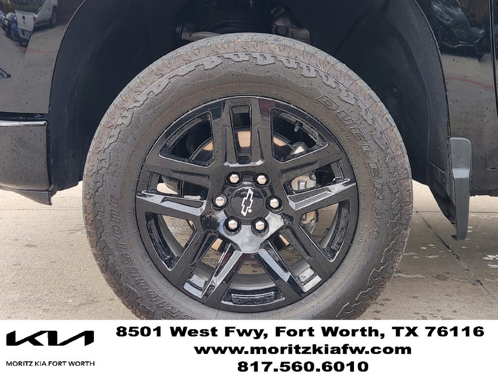 Used 2025 Chevrolet Silverado 1500 LT Trail Boss w/ Convenience Package II AWD/4WD image 9
